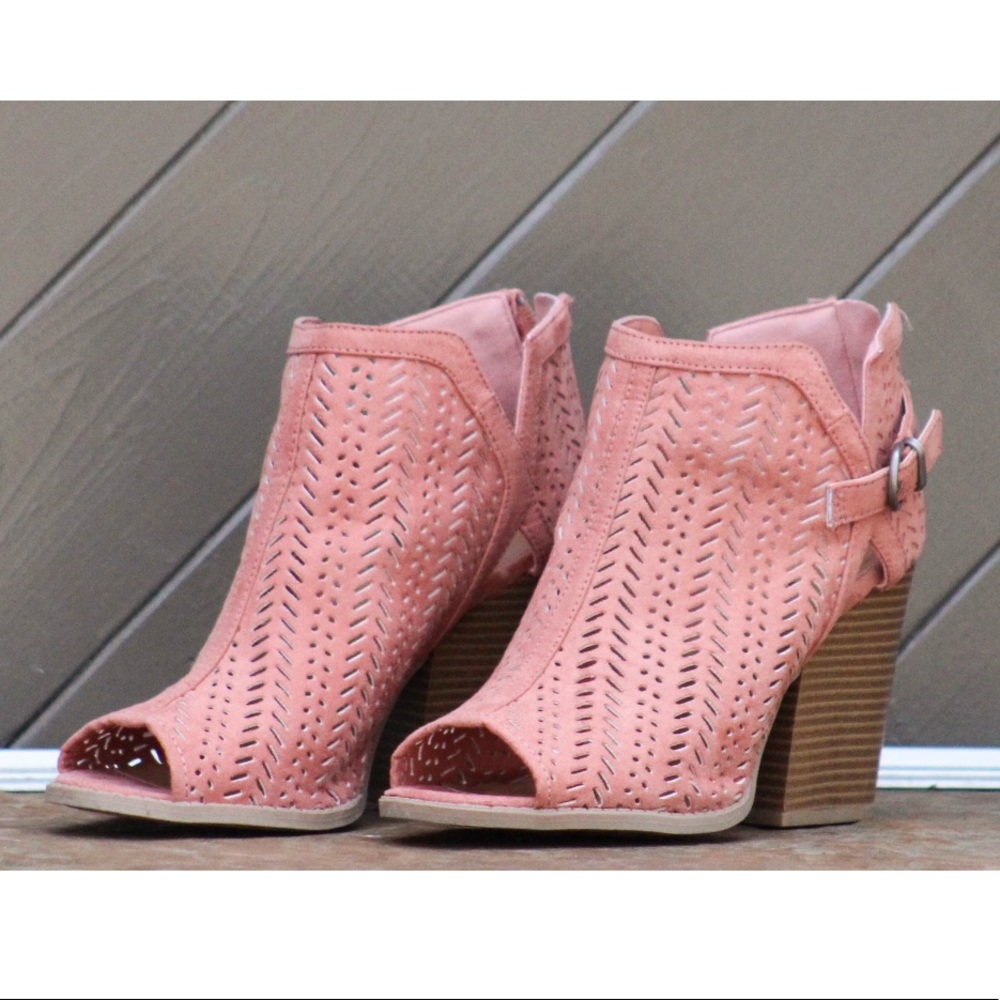 💜HP 12/3💜 Blush Caged Open Toed Booties - Picture 2 of 6